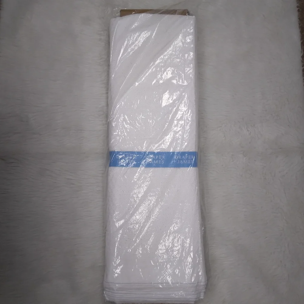 FABRIC Draper James White Eyelet Mini Dot, Sealed Bolt 8 Yds X 52 In